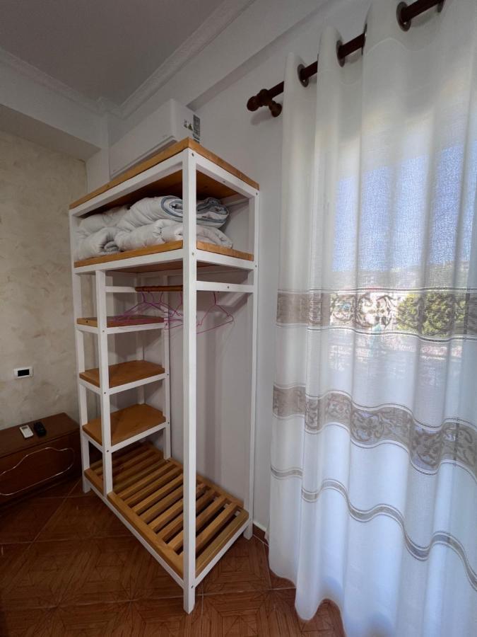 Hotel Frida Himare Bagian luar foto
