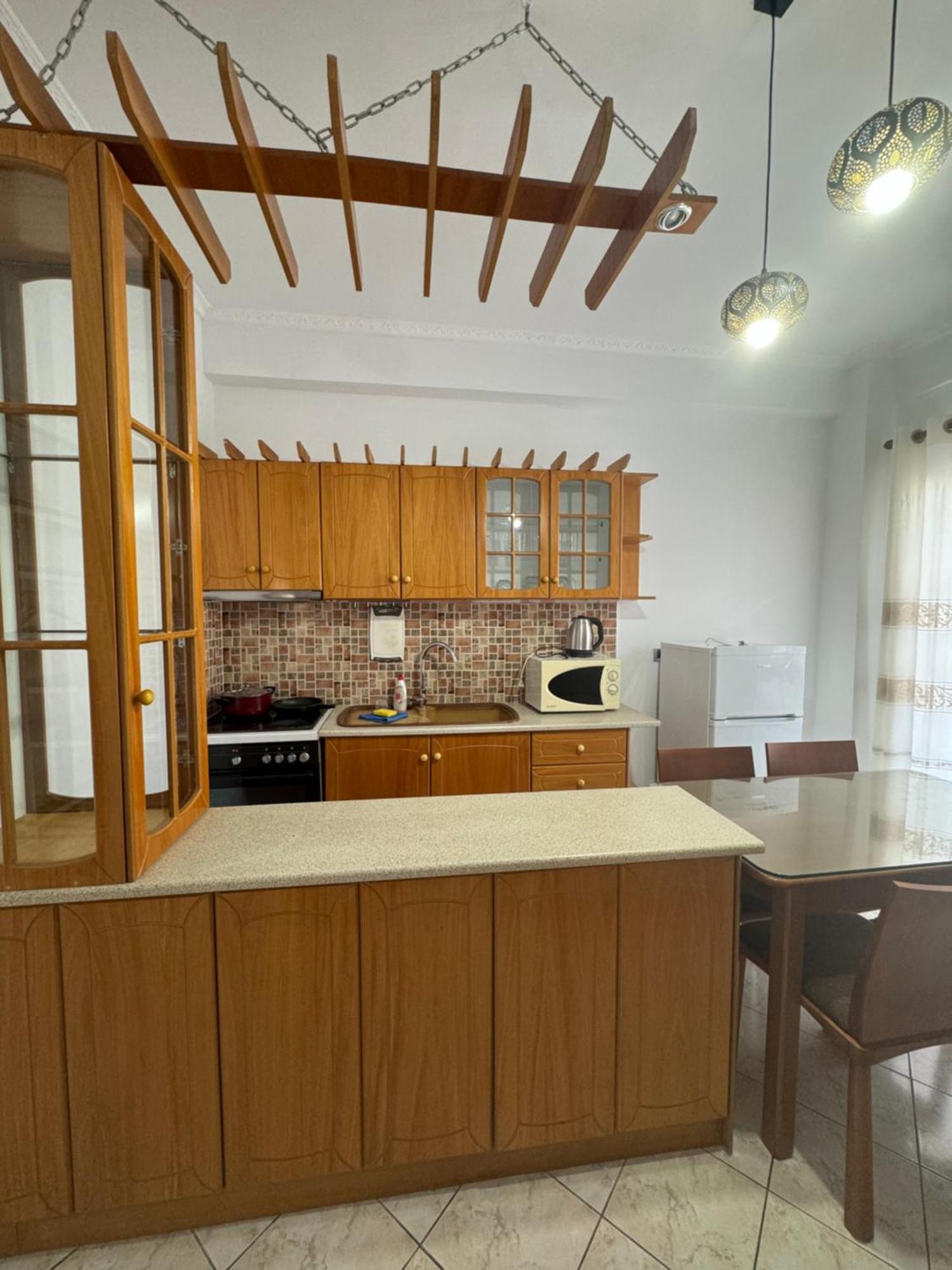 Hotel Frida Himare Bagian luar foto