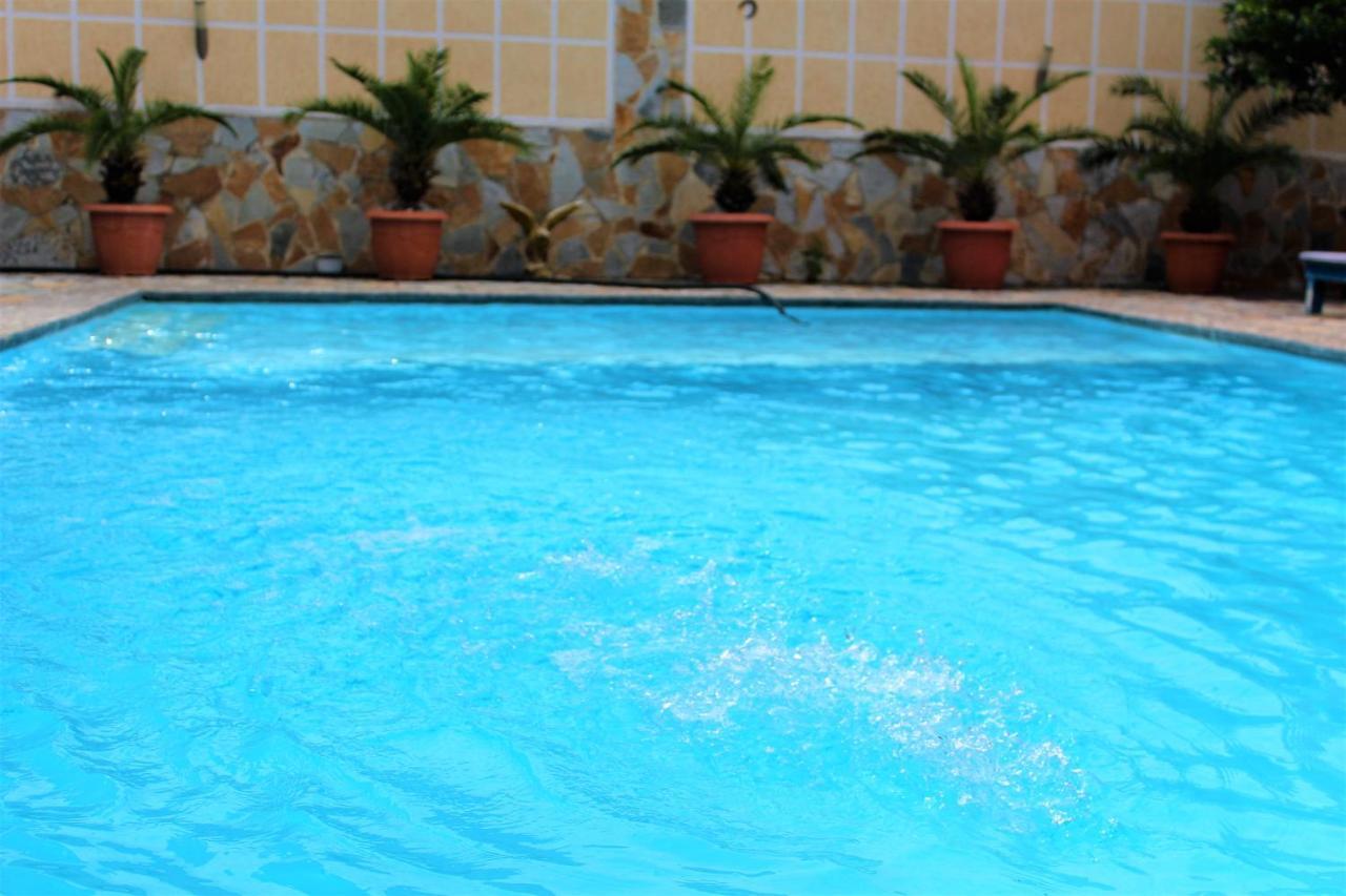 Hotel Frida Himare Bagian luar foto