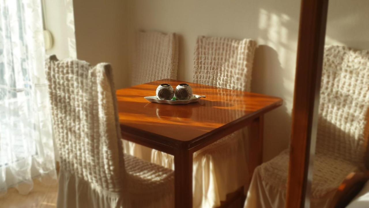 Hotel Frida Himare Bagian luar foto